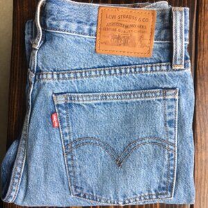 Levi's Wedgie Straight Leg Jeans with raw hem - size 27 waist